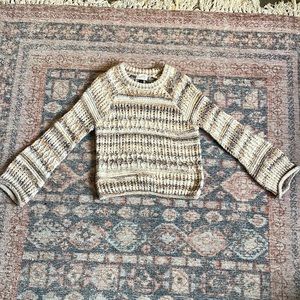 Neutral color knit sweater